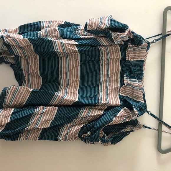Striped off the shoulder sleeve crop top - Picture 2 of 5